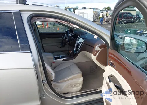 2015 Cadillac Srx Luxury Collection z USA, uszkodzony, nr VIN 3GYFNEE30FS620029